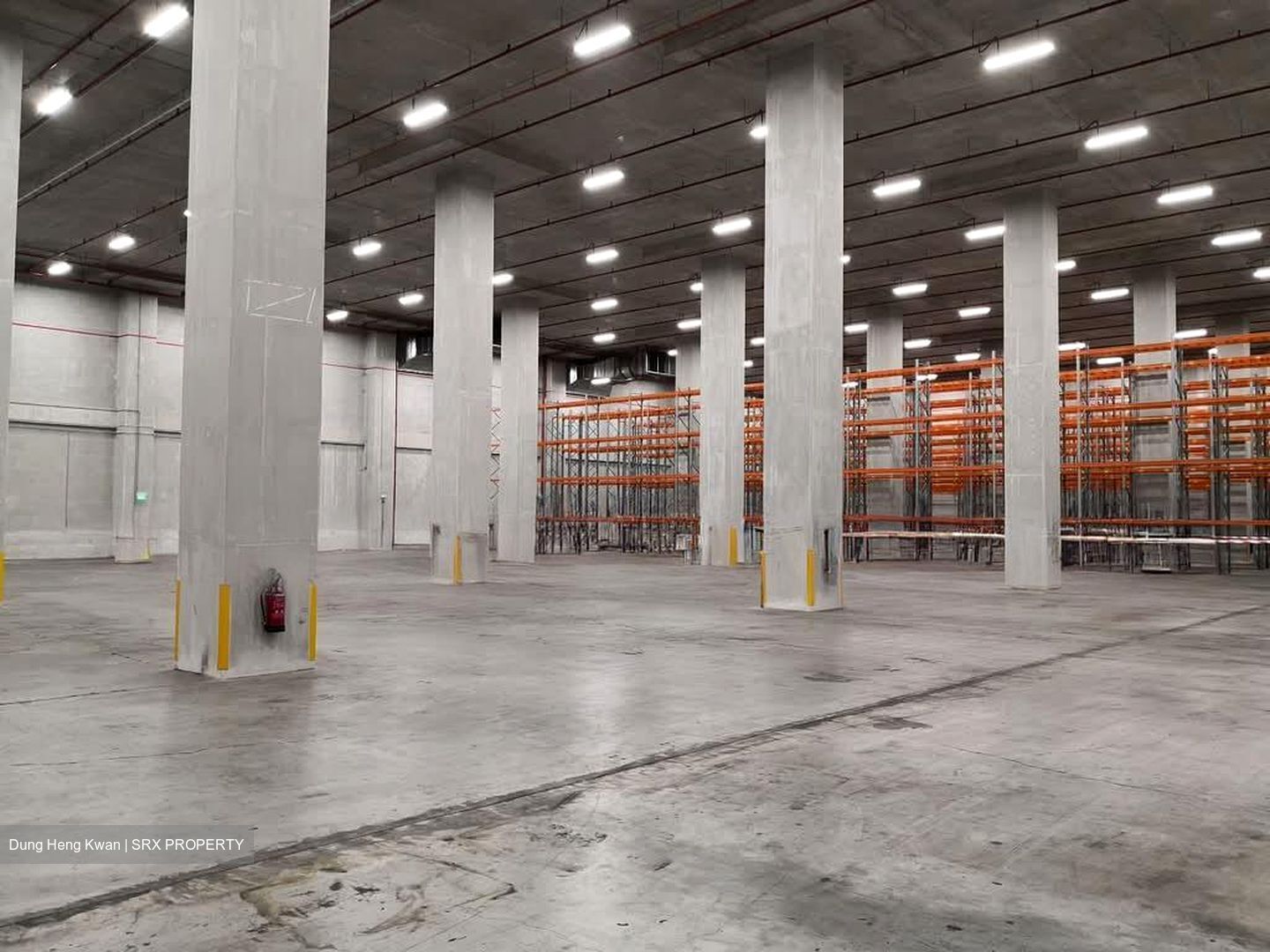 Jurong Port Road (D22), Warehouse #575443581